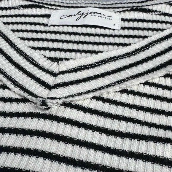 Carly Jean Los Angeles Black and White Striped Long Sleeve Top - Picture 4 of 5